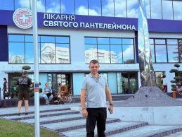 Досвід, який рятує: Володимир Поцелуєв налагоджує співпрацю з львівськими медиками