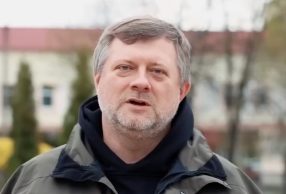 «Тут б’ється серце України»: Олександр Корнієнко з робочим візитом відвідав Сумщину та передав допомогу військовим